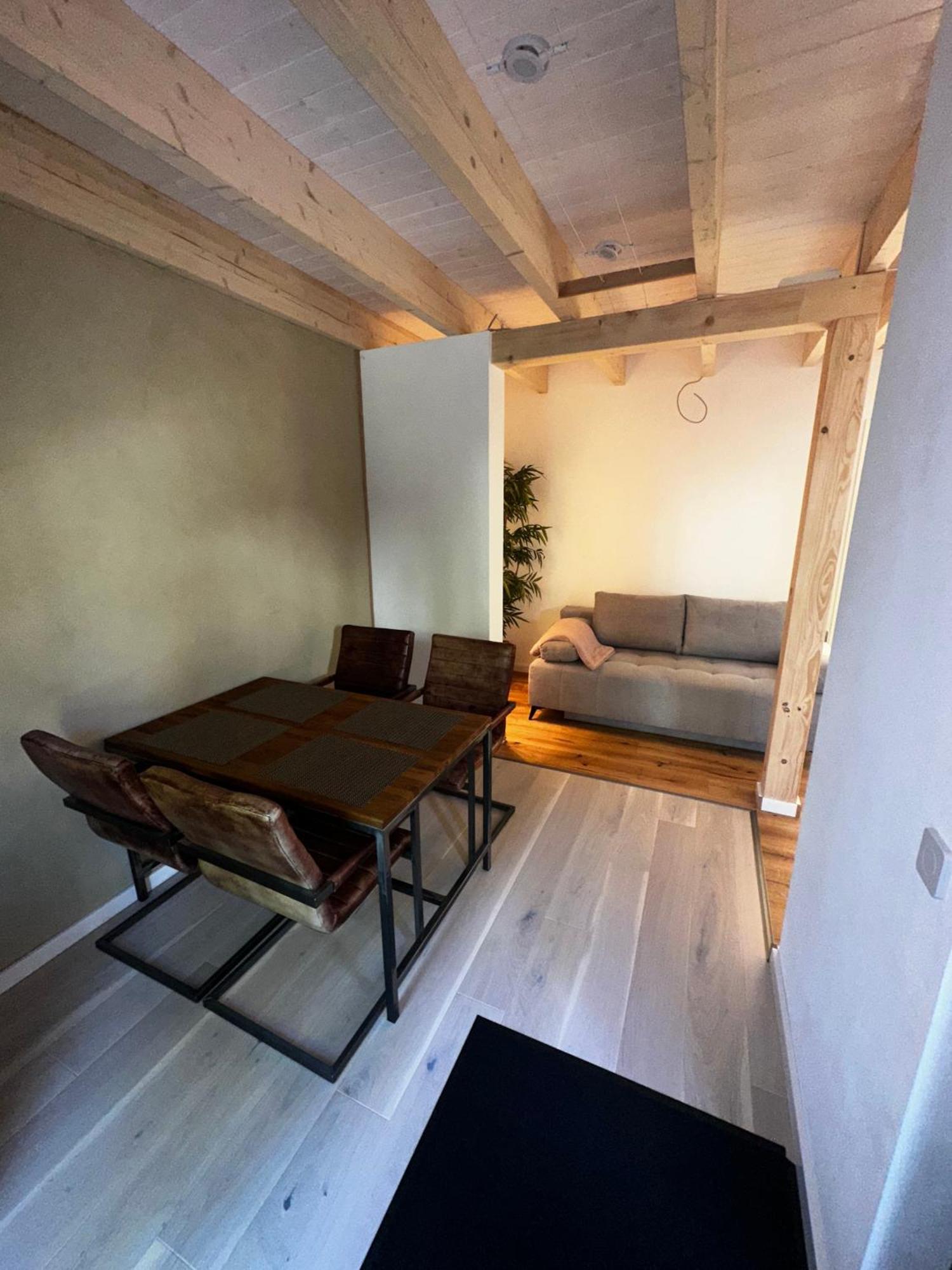 Ferienwohnung Stenja - Made Of Wood Dresda Exterior foto