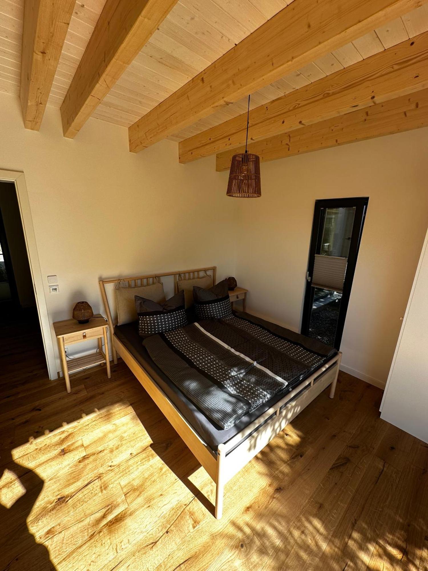 Ferienwohnung Stenja - Made Of Wood Dresda Exterior foto
