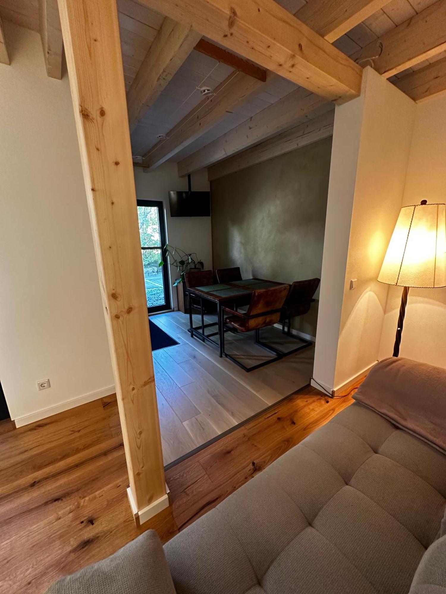 Ferienwohnung Stenja - Made Of Wood Dresda Exterior foto