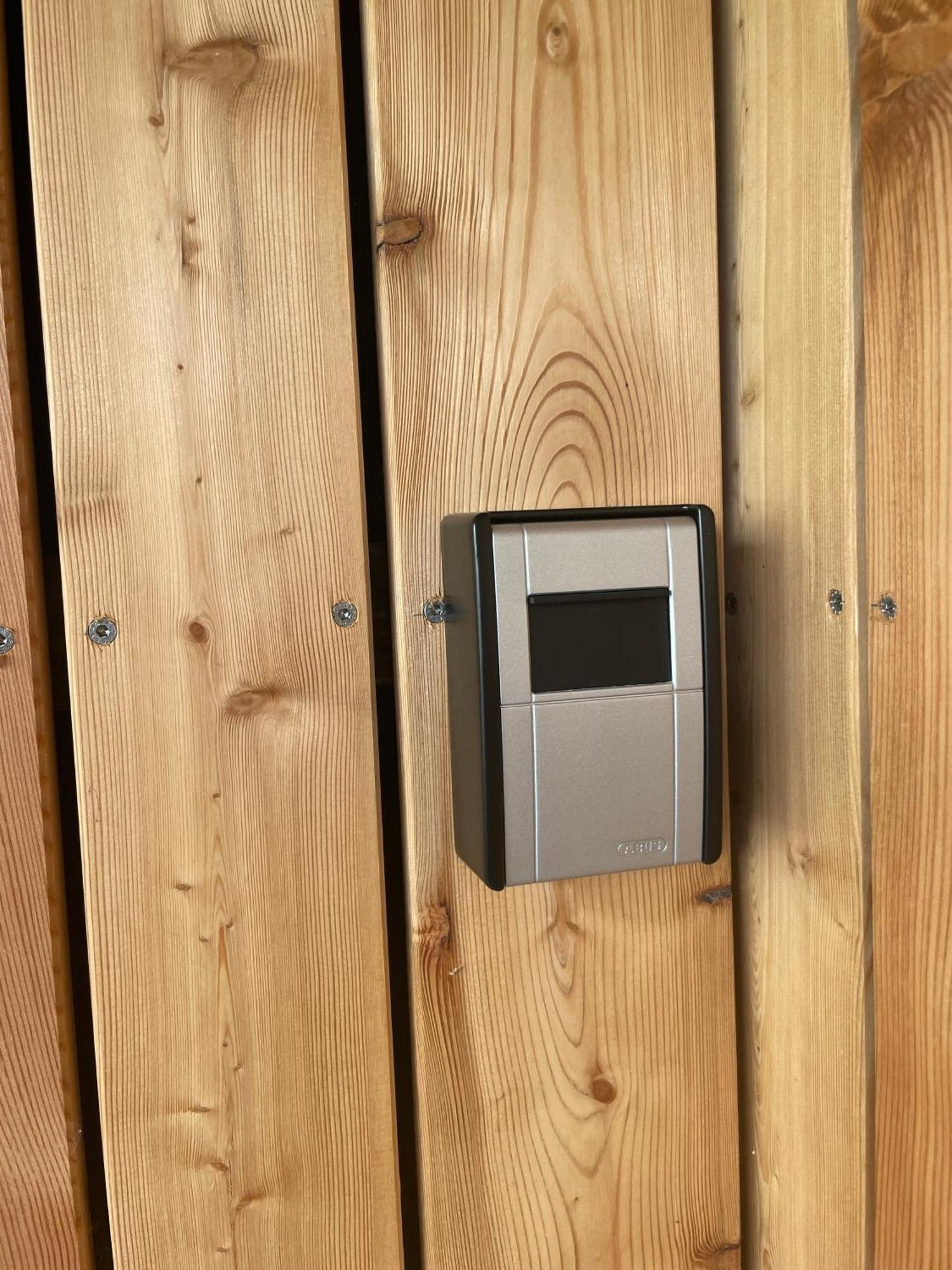 Ferienwohnung Stenja - Made Of Wood Dresda Exterior foto